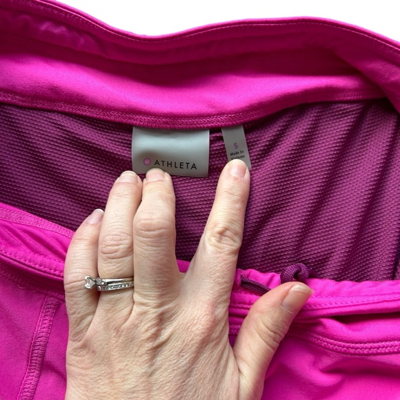Athleta Warrior skirt tennis golf skirt built in shorts magenta pink size small - Picture 6 of 10